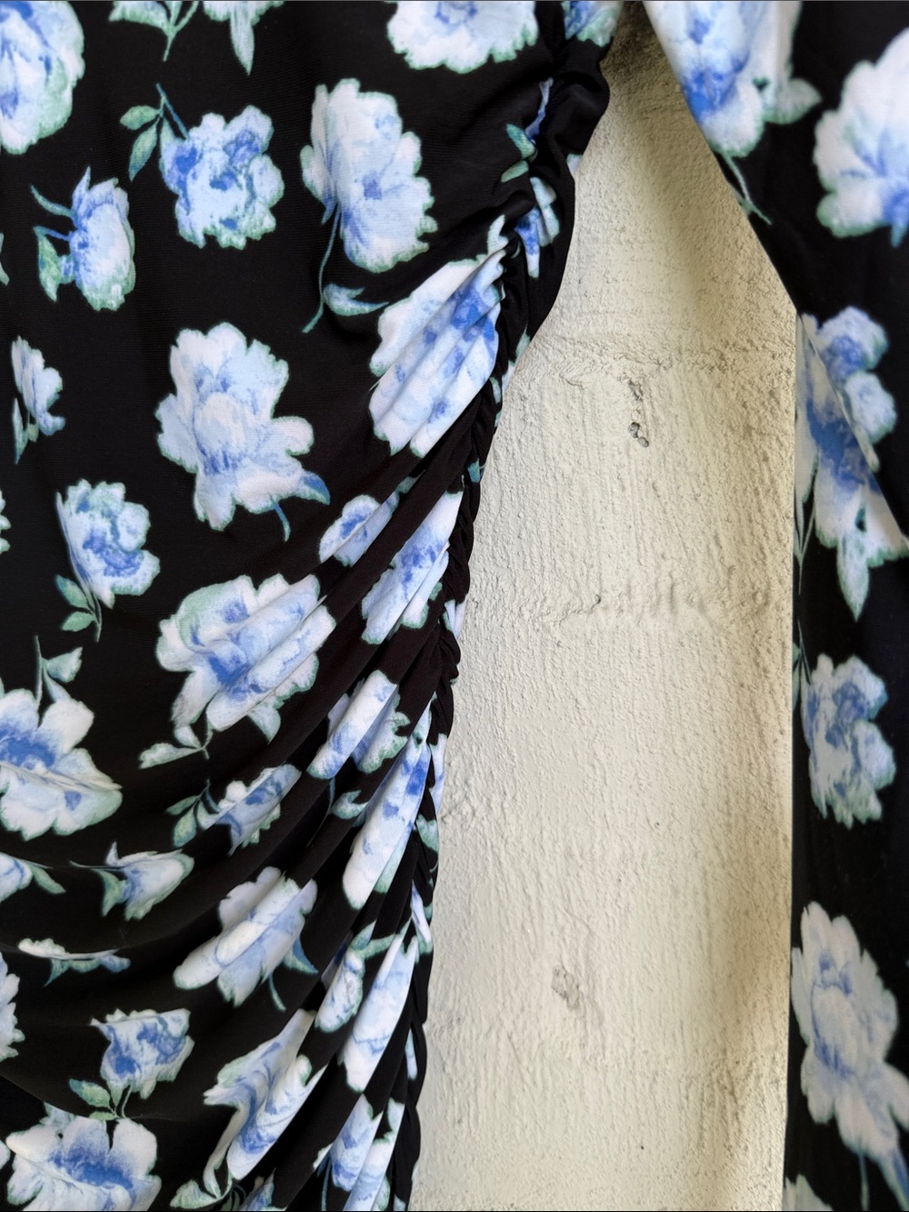 NWT Ann Taylor Floral Ruched Midi Dress Black/Blue Size 2 - Picture 6 of 12